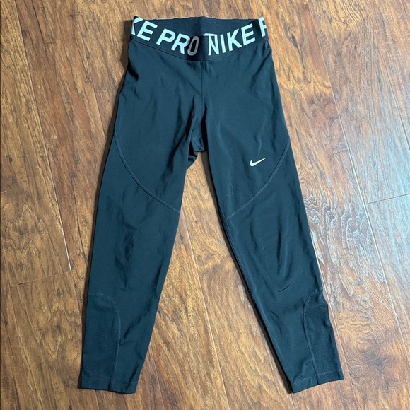 Nike Pants - Nike Dri Fit leggings size medium